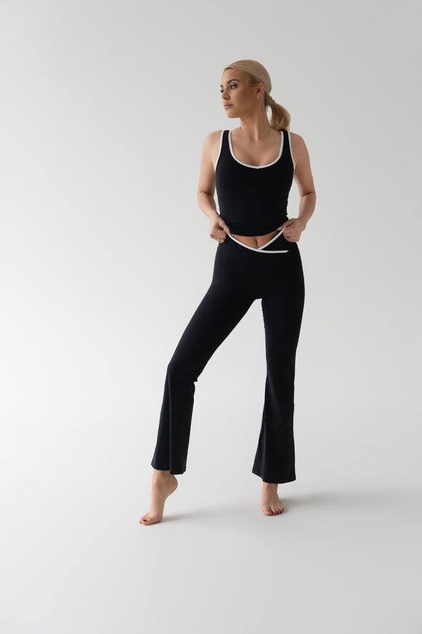 къс топ и панталон DO | OM wear оформящо спортно облекло