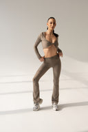 панталон CAPPUCCINO и блуза CAPPUCCINO | OM wear оформящо спортно облекло