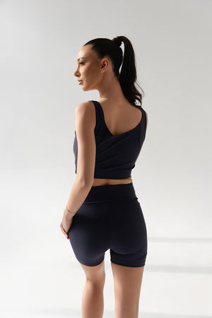 къс клин DARK BLUE и къс топ DARK BLUE | OM wear оформящо спортно облекло